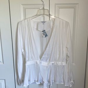 Textured Double Button Wrap Top